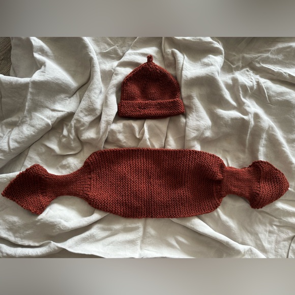 HANDKNIT WOOL BABY HAT SCARF SET - Picture 2 of 3